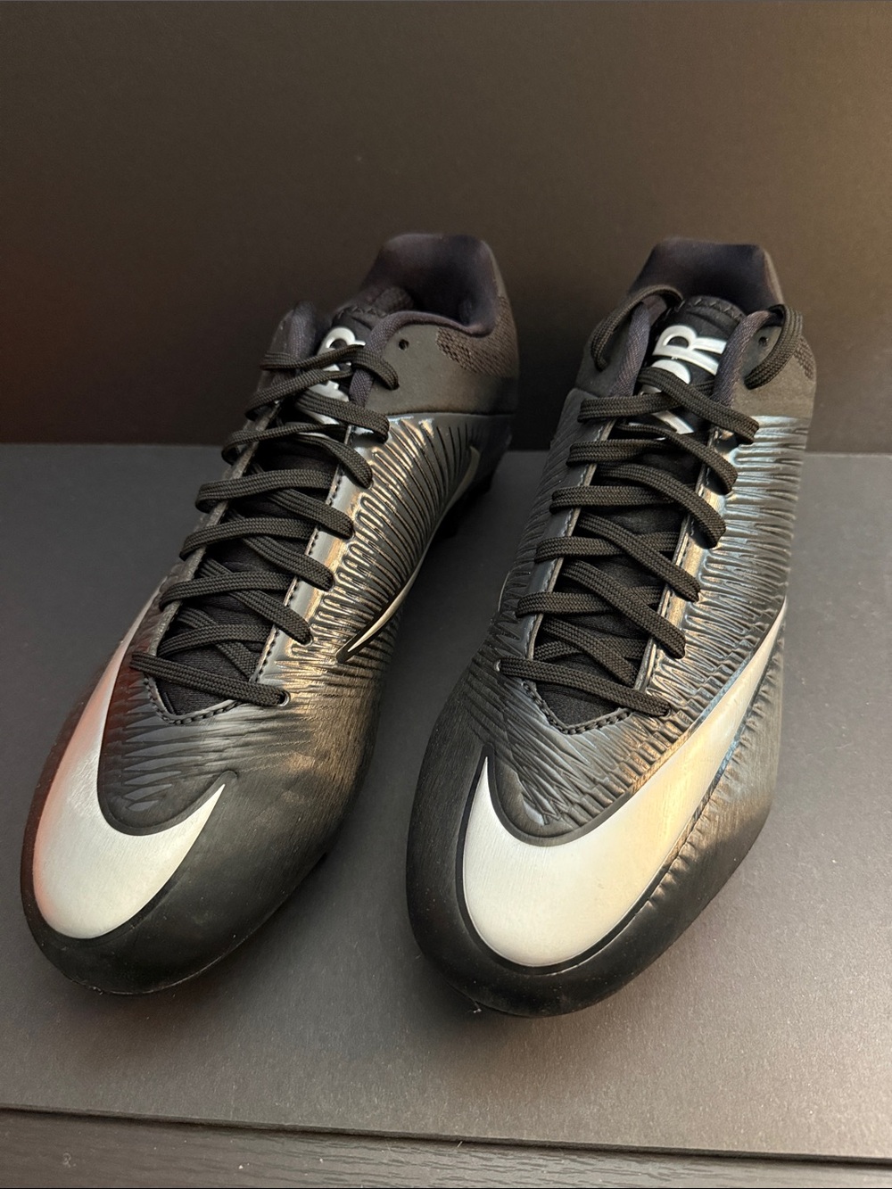 Nike - Men's Vapor Speed 2 Football Cleats in Black and Silver